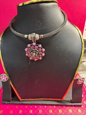 Elegant Pink Stone Pendant Necklace Set - Women's Jewelry